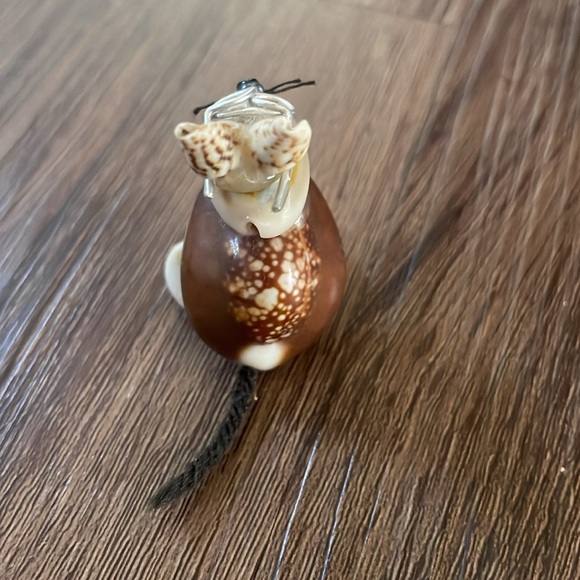 Shell Mouse with his Glasses Handmade Craft NWOT - Picture 3 of 4
